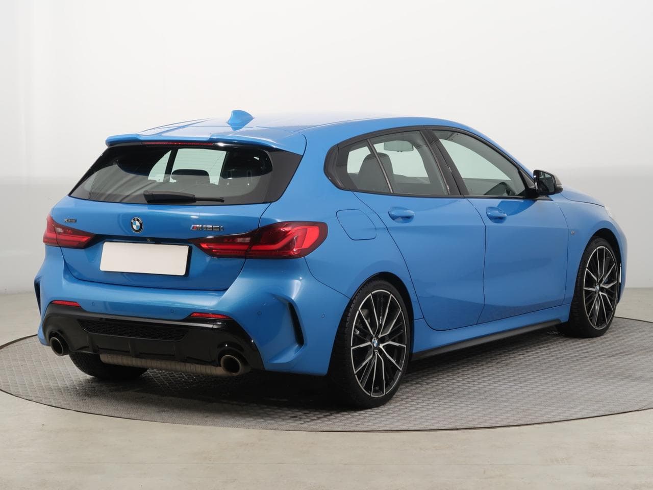 2019 BMW 1-SERIES - 7