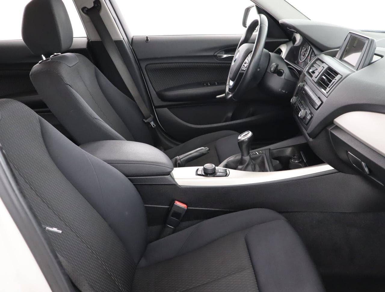 2013 BMW 1-Series - 12