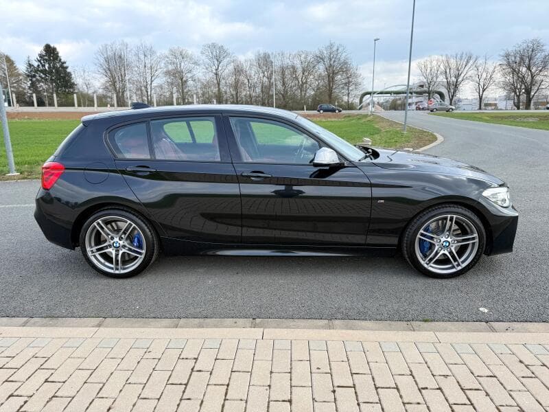 2015 BMW 1-SERIES - 6