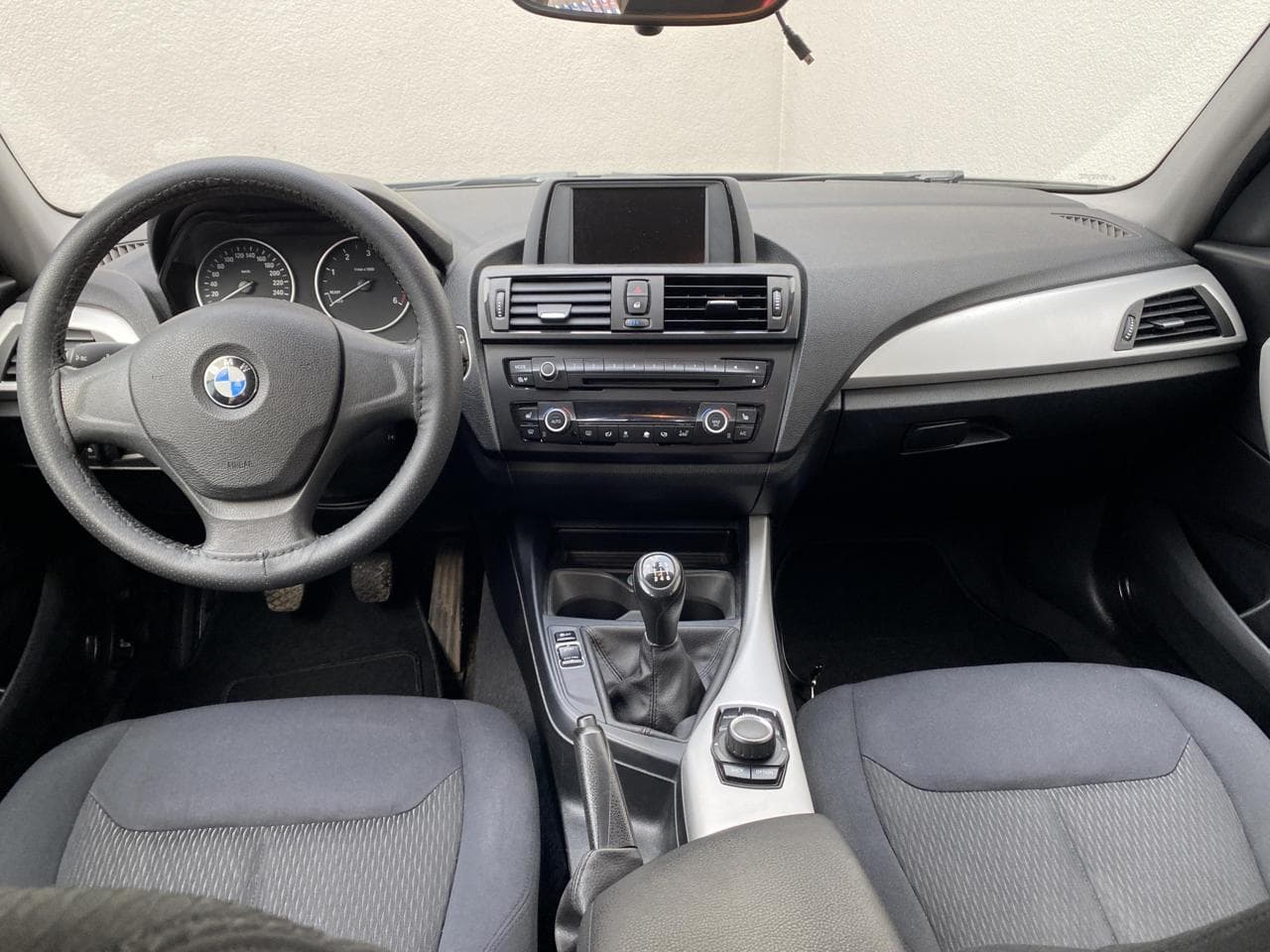 2012 BMW 1-SERIES - 8