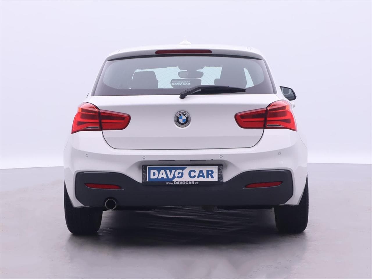 2015 BMW 1-Series - 25