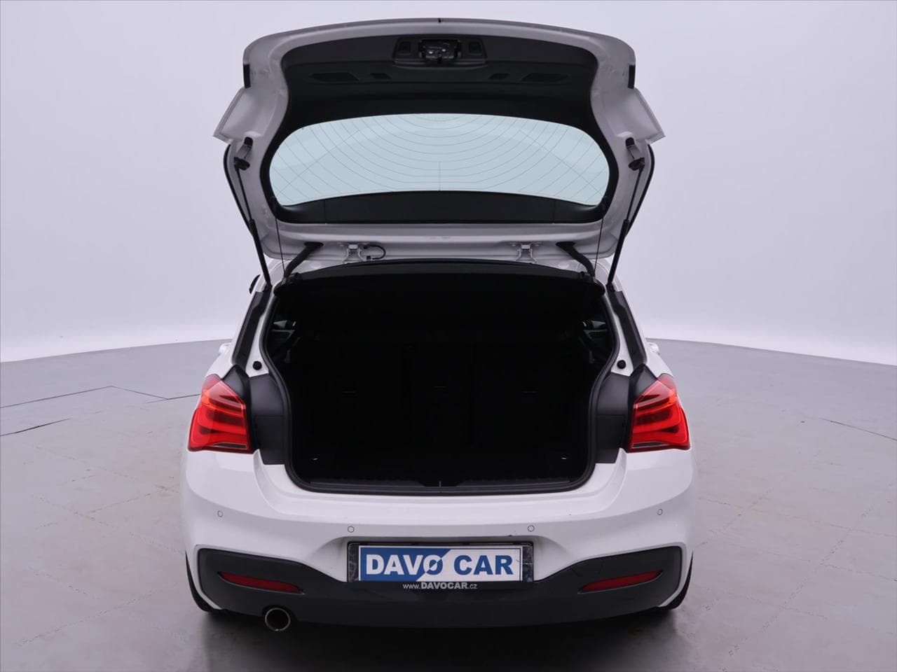 2015 BMW 1-Series - 31