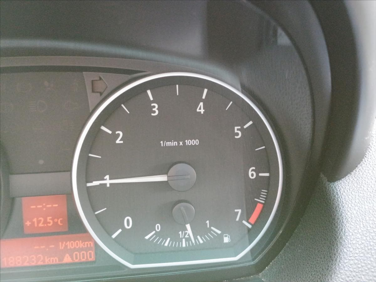2005 BMW 1-SERIES - 13