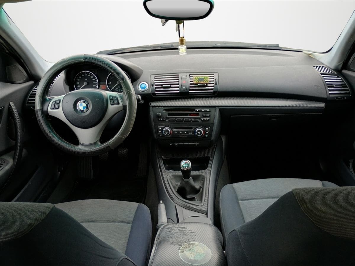 2005 BMW 1-SERIES - 9