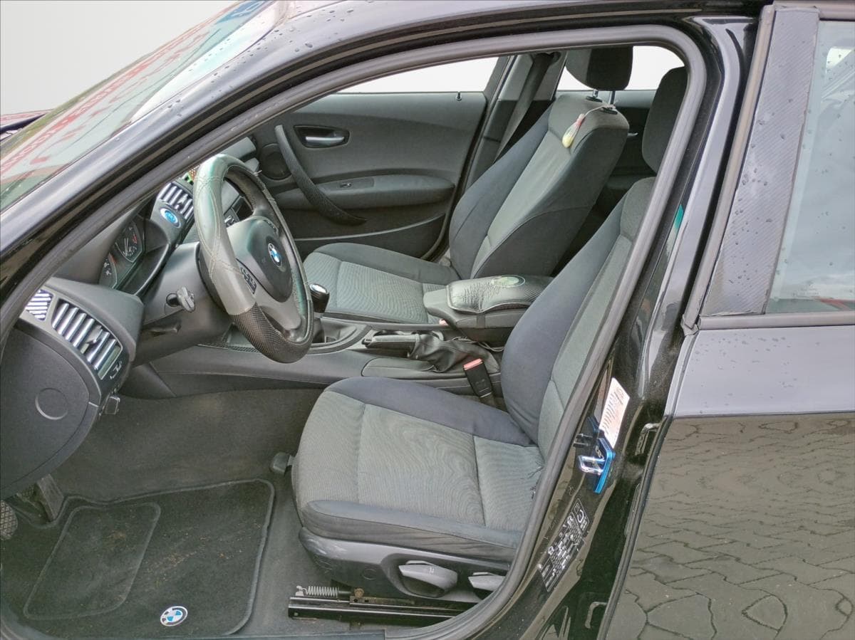 2005 BMW 1-SERIES - 16