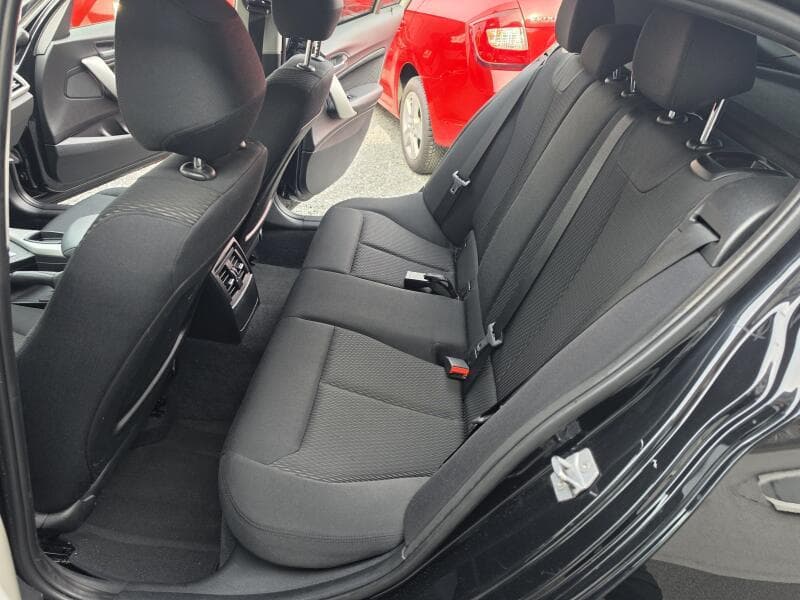 2013 BMW 1-Series - 19