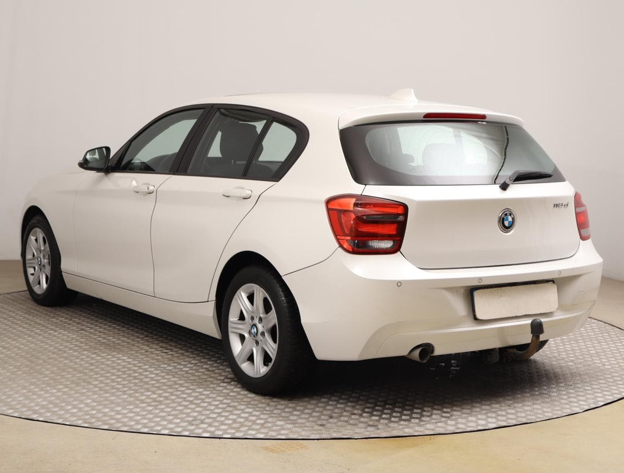 2014 BMW 1-Series - 9