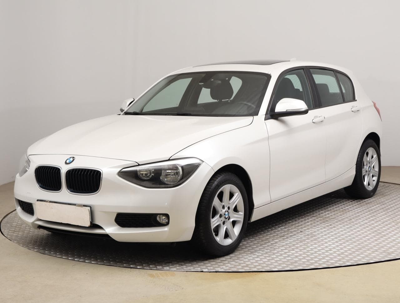 2014 BMW 1-Series - 5