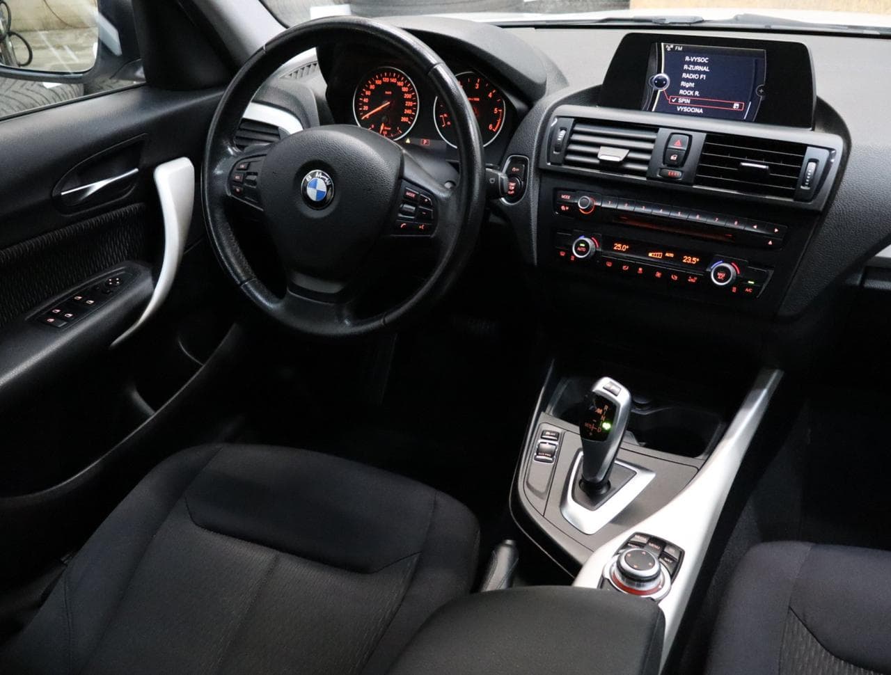 2014 BMW 1-Series - 17