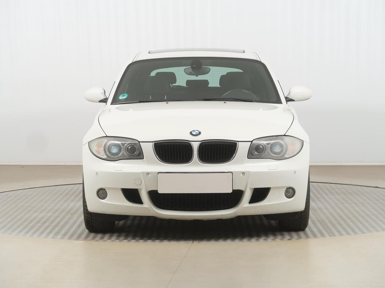 2009 BMW 1-SERIES - 2