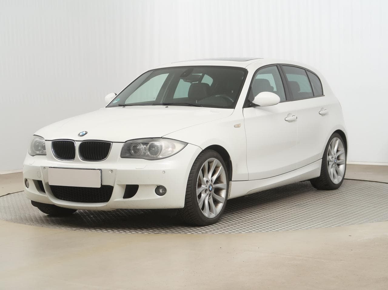 2009 BMW 1-SERIES - 3
