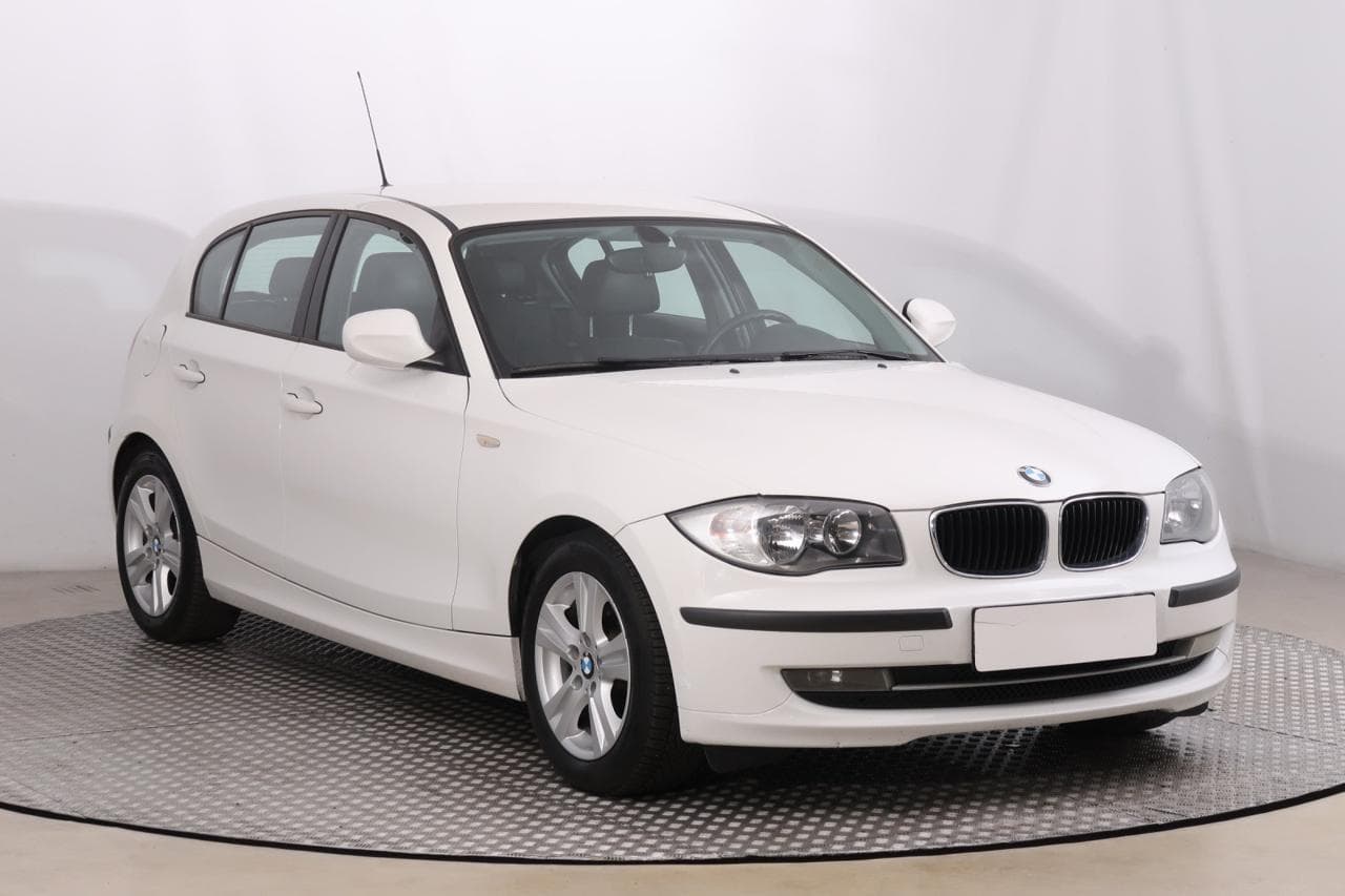 2011 BMW 1-SERIES