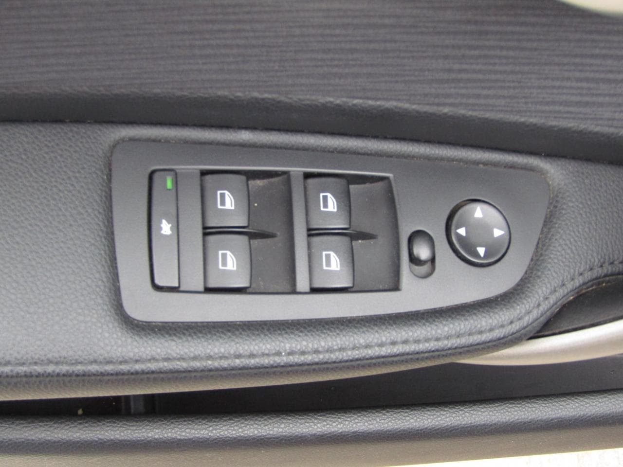 2010 BMW 1-SERIES - 20