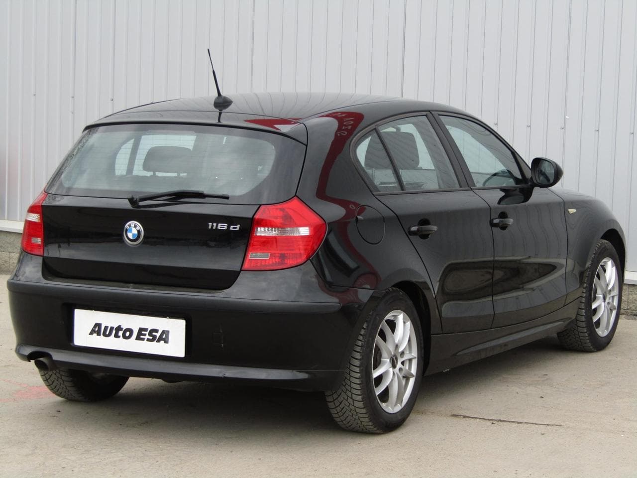 2010 BMW 1-SERIES - 6