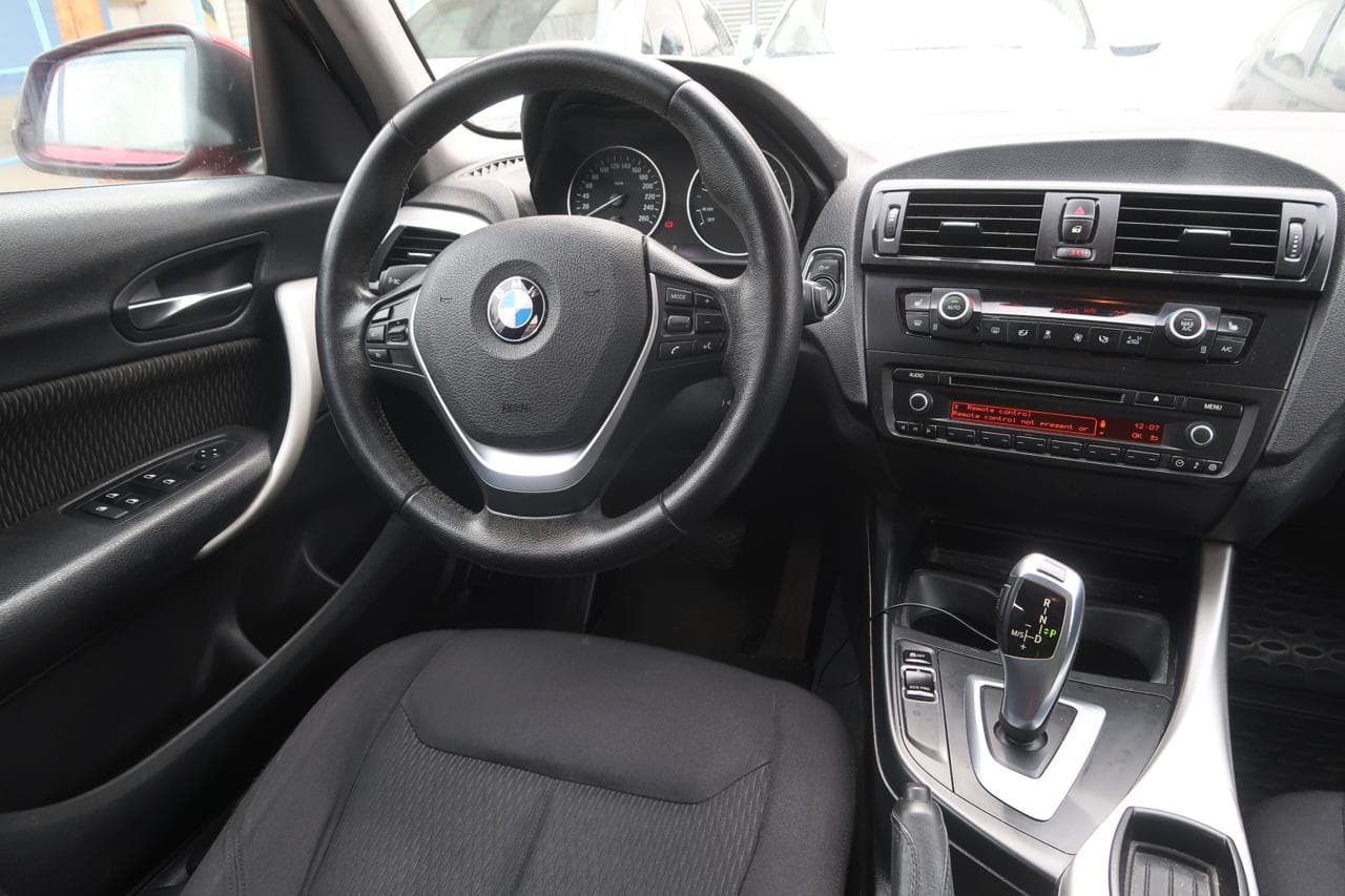 2013 BMW 1-SERIES - 9