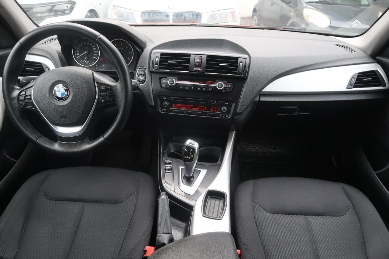 2013 BMW 1-SERIES - 10