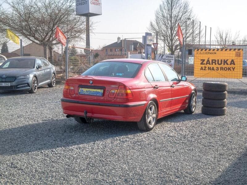 2003 BMW 3-Series - 9