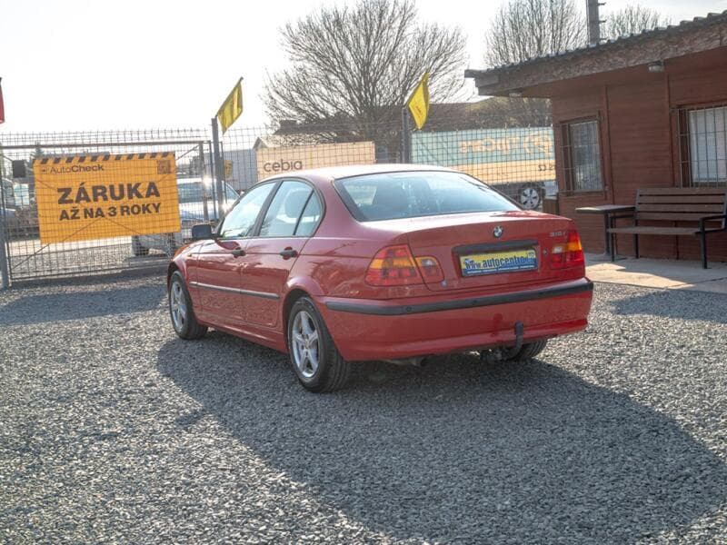 2003 BMW 3-Series - 13