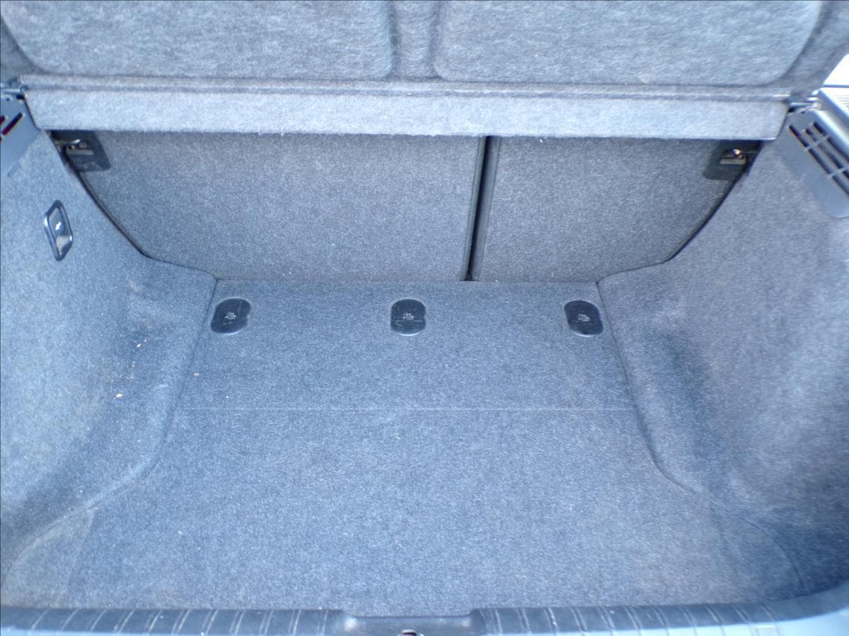 2002 BMW 3-Series - 27