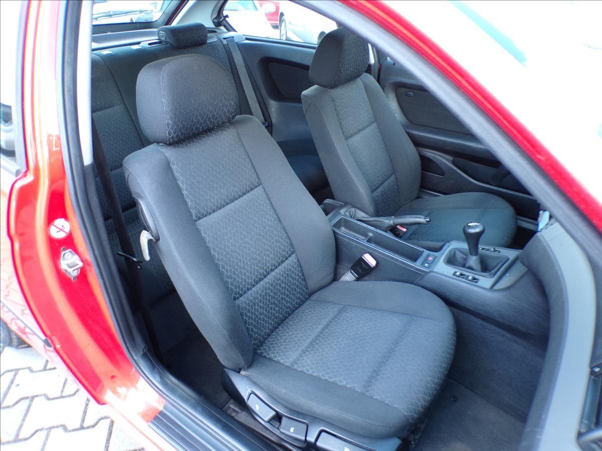 2002 BMW 3-Series - 33