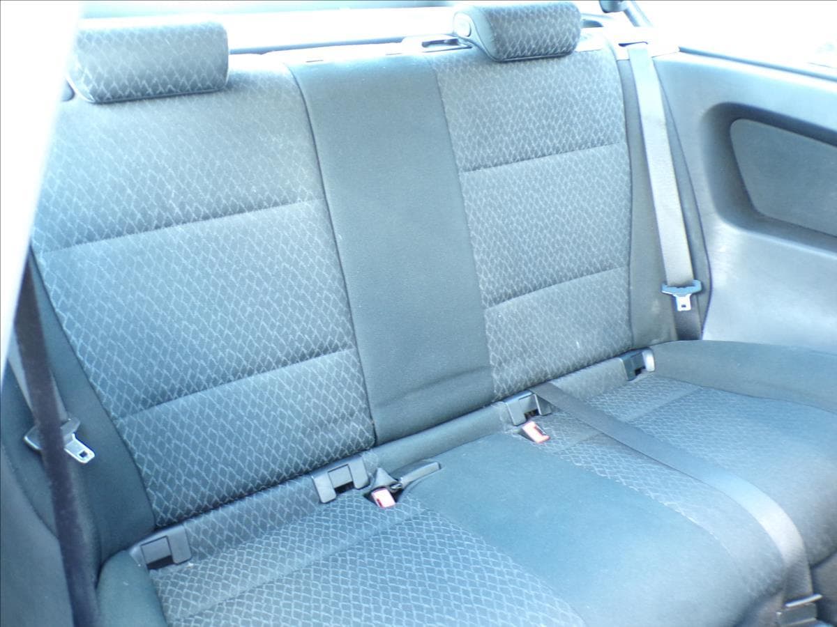 2002 BMW 3-Series - 29