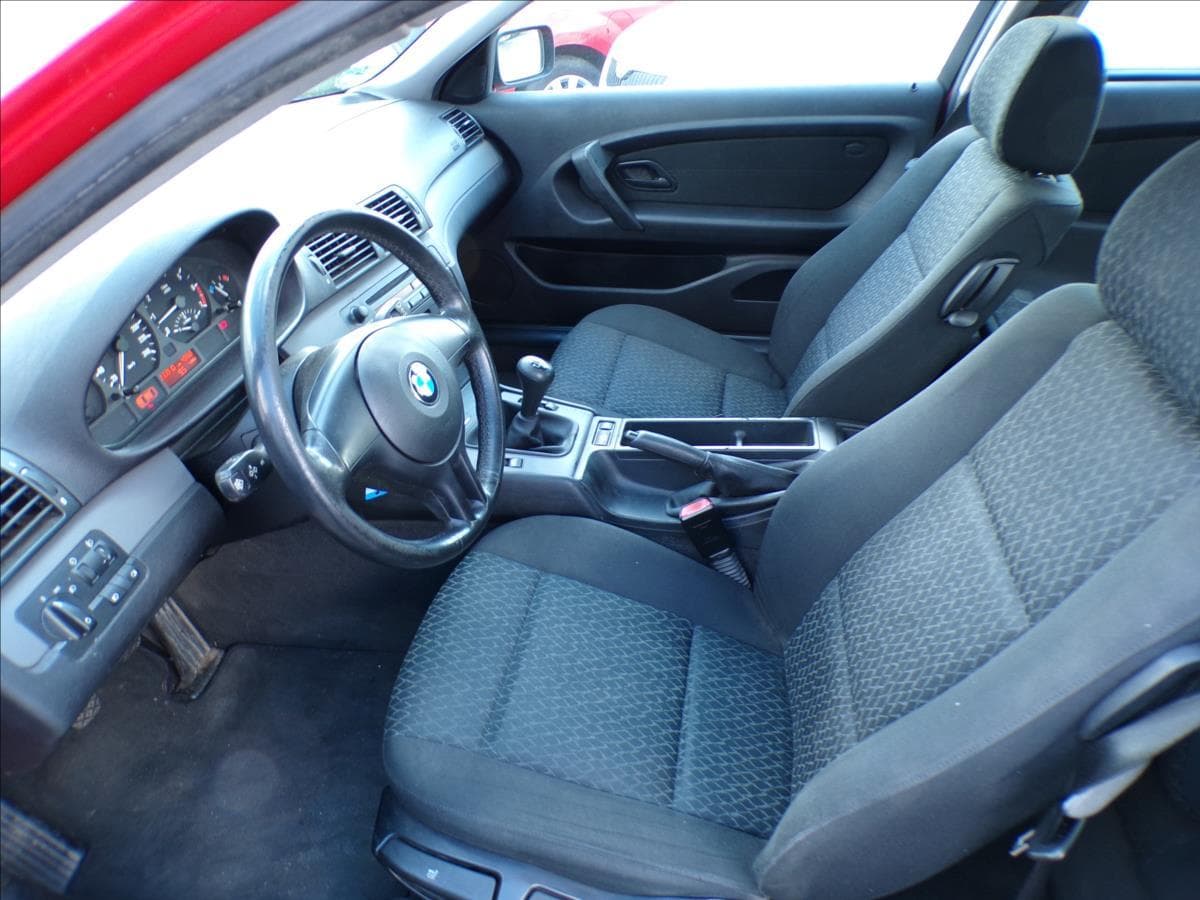 2002 BMW 3-Series - 23