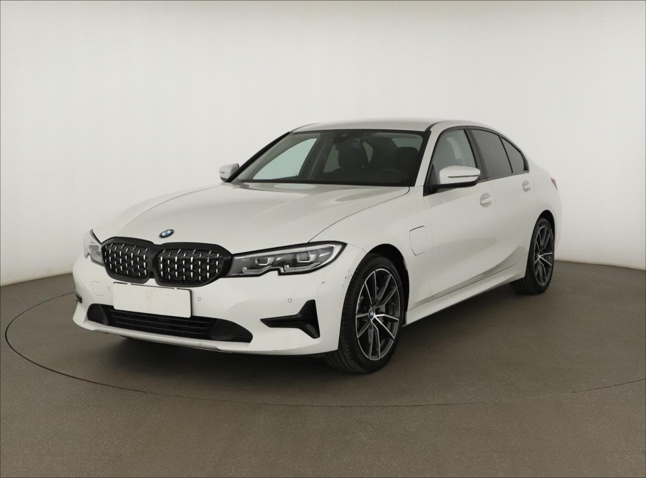 2019 BMW 3-SERIES - 3