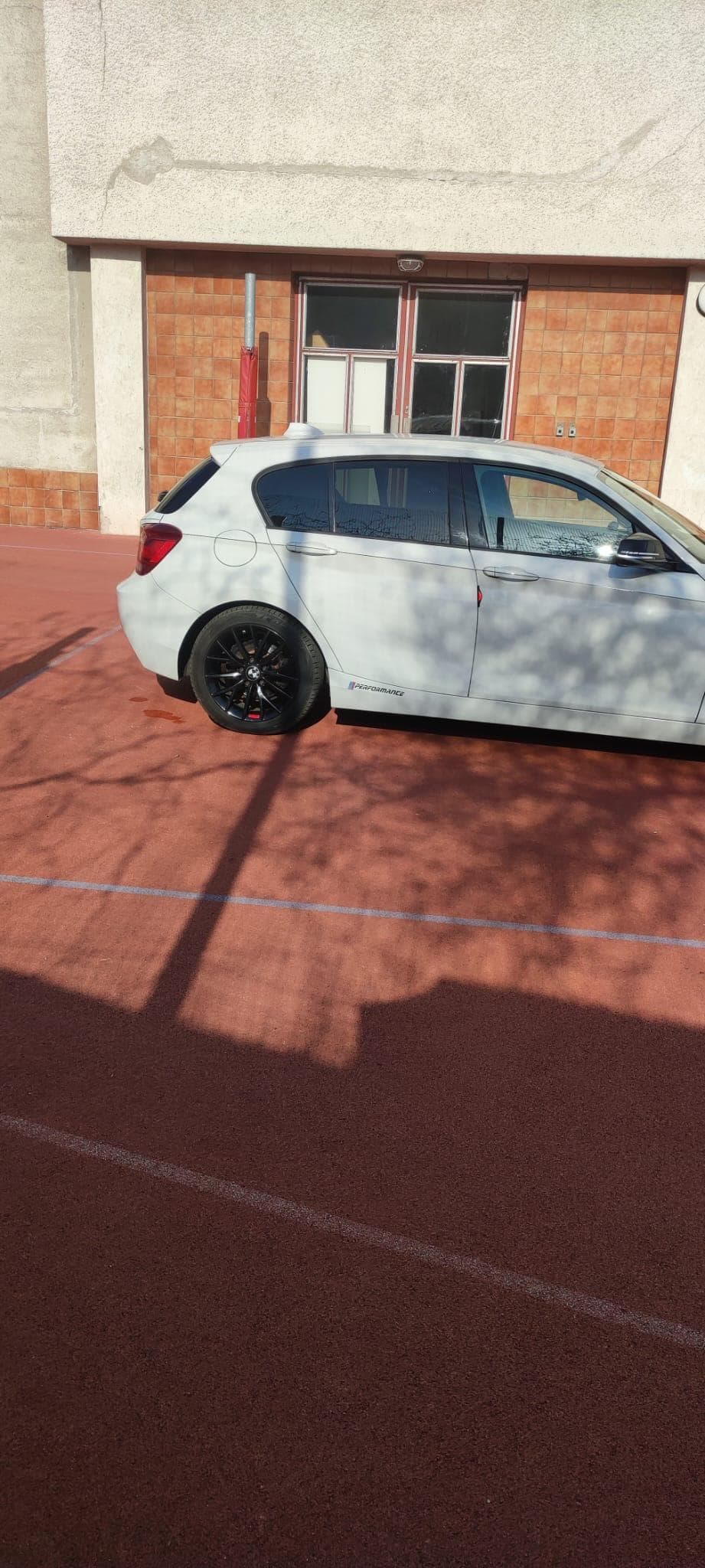 2012 BMW 1-SERIES - 6