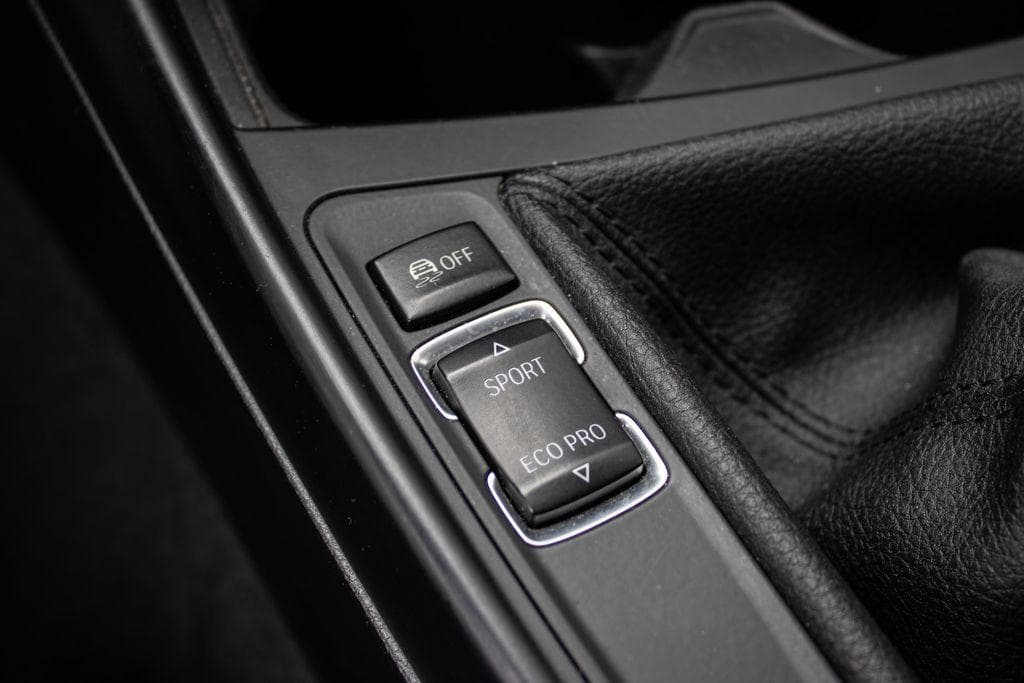 2015 BMW 1-SERIES - 20