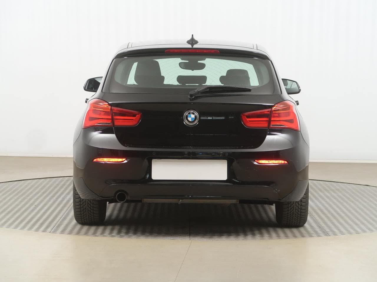 2016 BMW 1-SERIES - 7