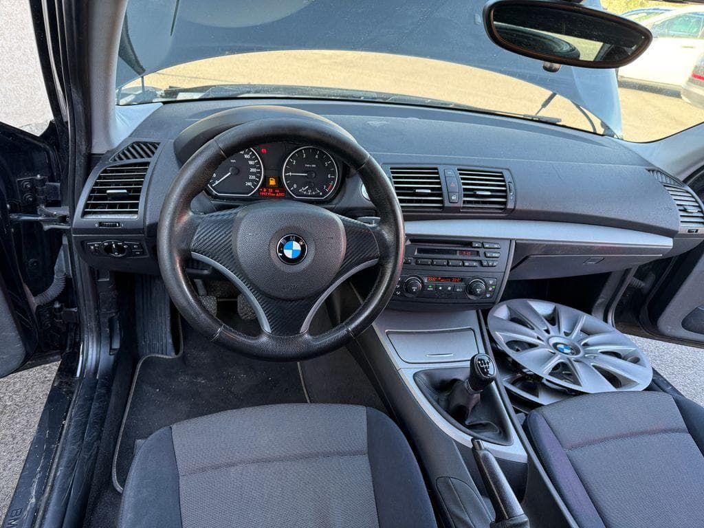 2005 BMW 1-SERIES - 8