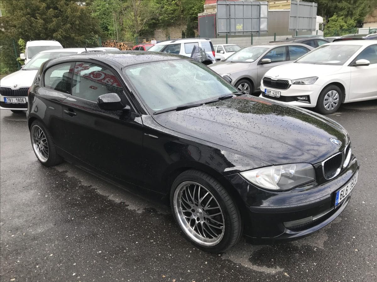 2009 BMW 1-SERIES - 5