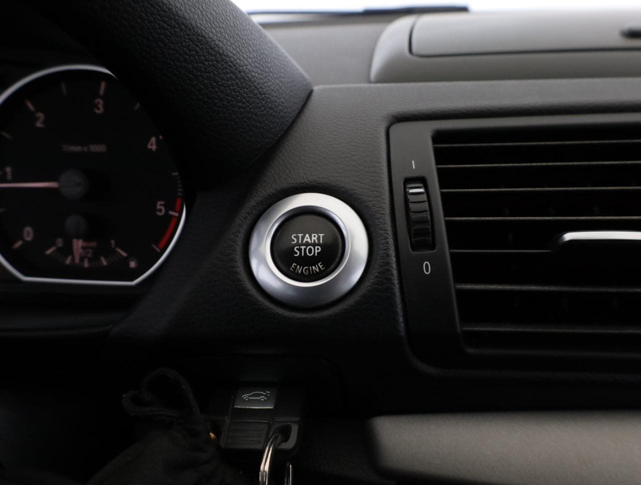 2009 BMW 1-SERIES - 20