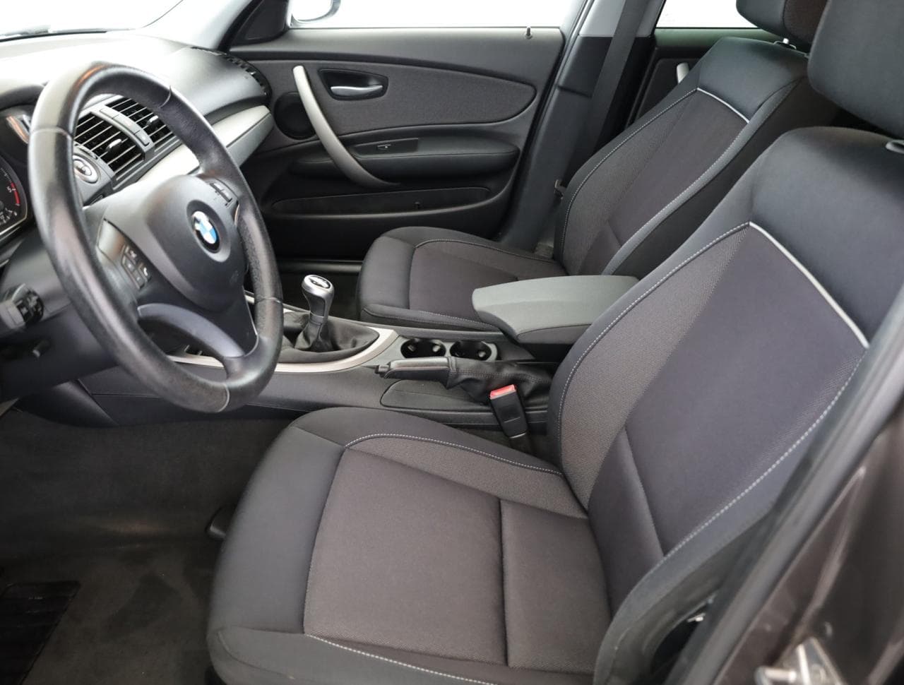 2009 BMW 1-SERIES - 13