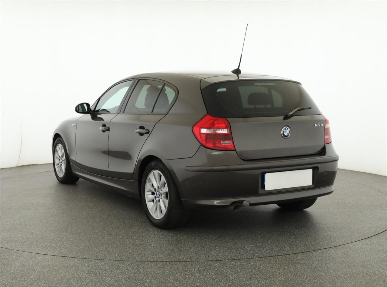 2009 BMW 1-SERIES - 5