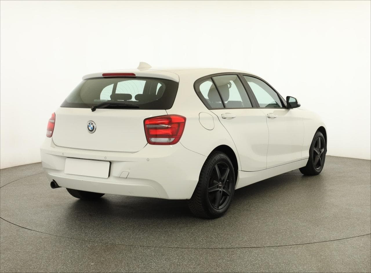 2014 BMW 1-SERIES - 11