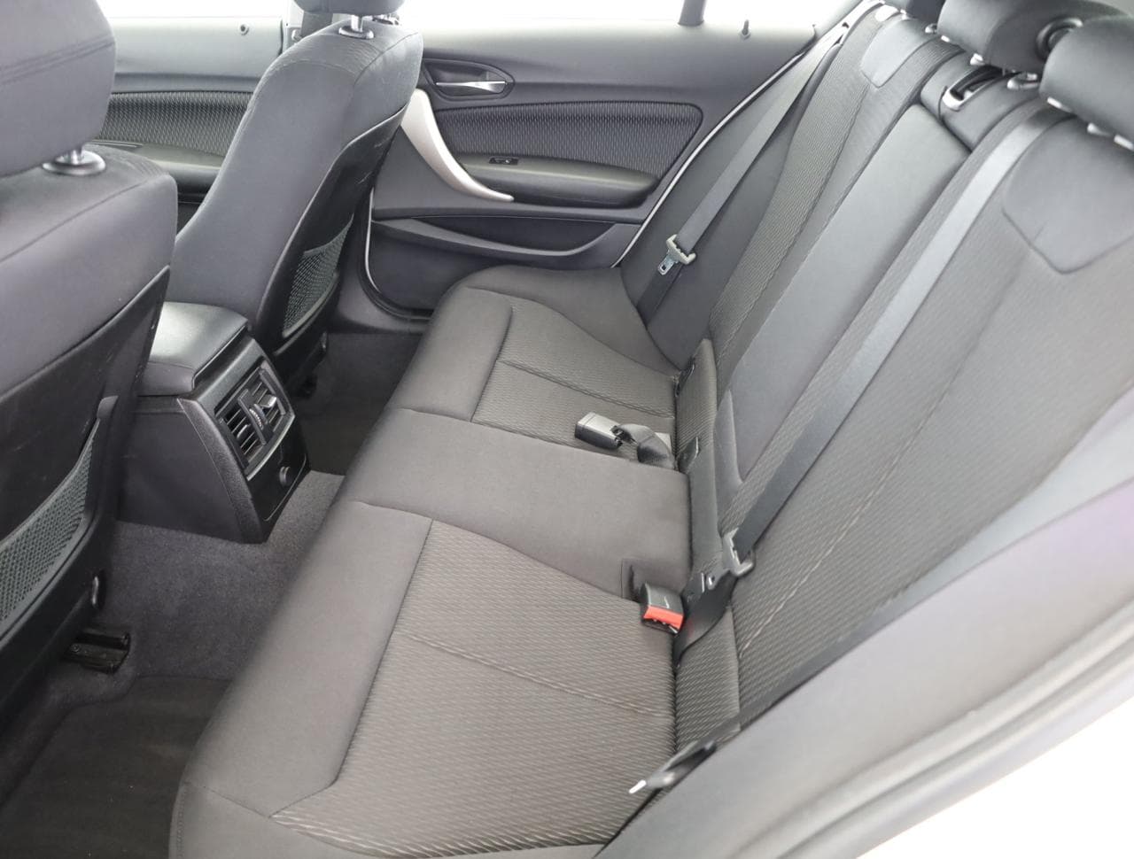 2014 BMW 1-SERIES - 21