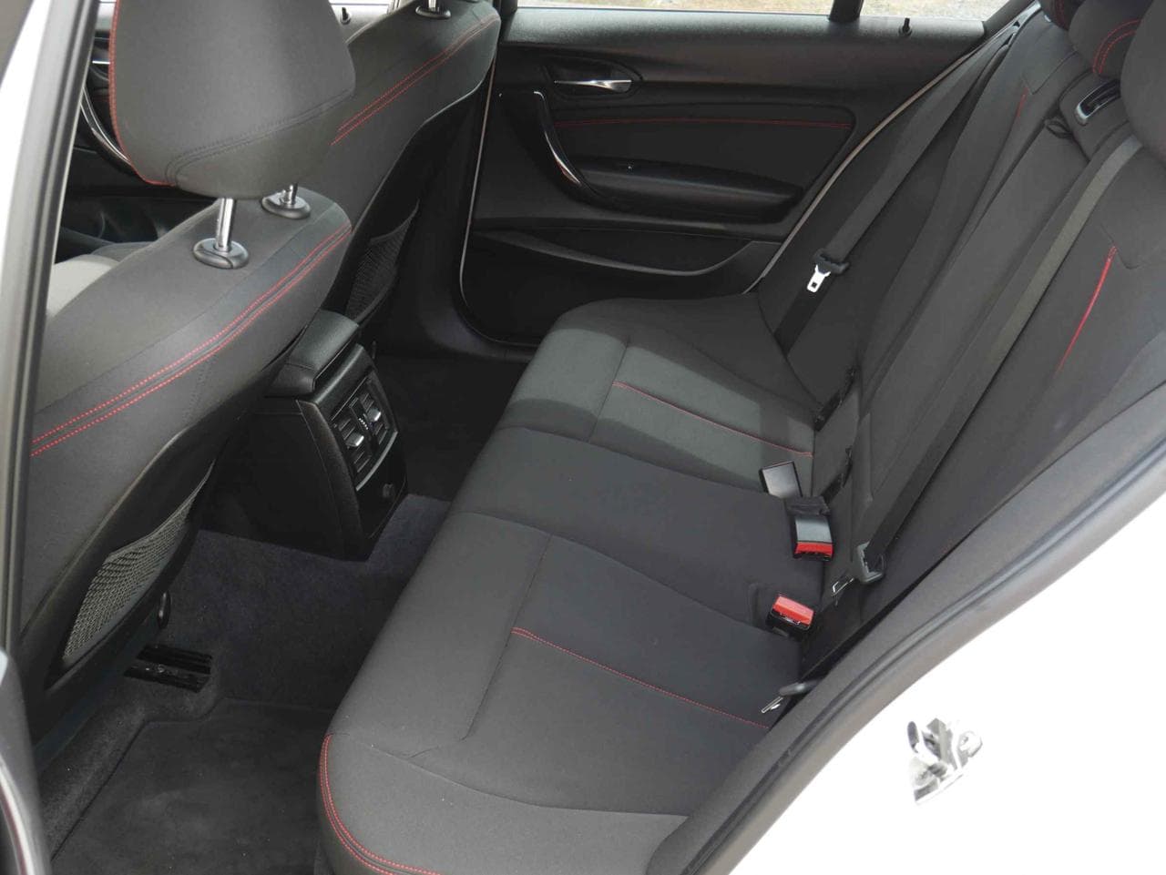 2012 BMW 1-SERIES - 19