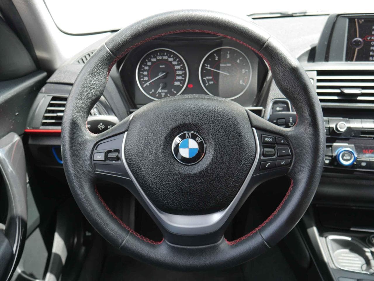 2012 BMW 1-SERIES - 25