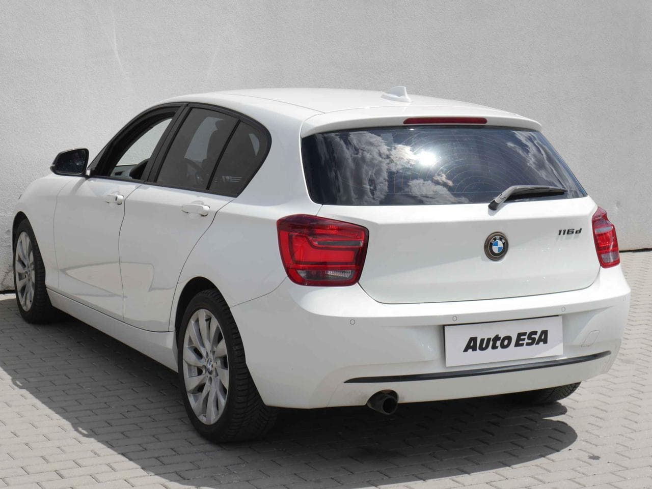2012 BMW 1-SERIES - 10