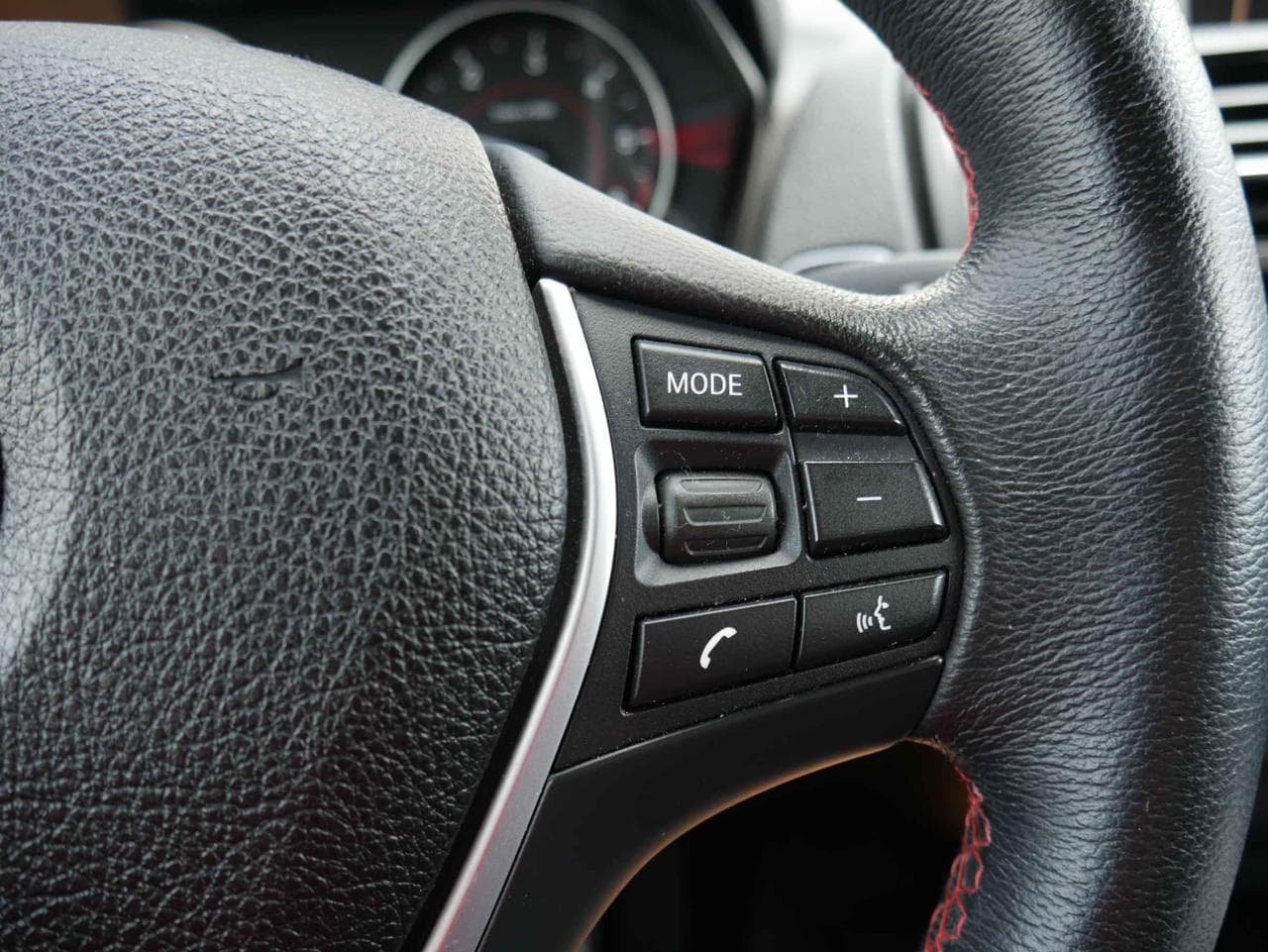 2012 BMW 1-SERIES - 29