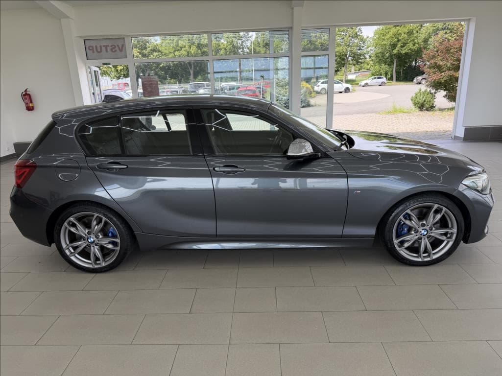 2019 BMW 1-SERIES - 7