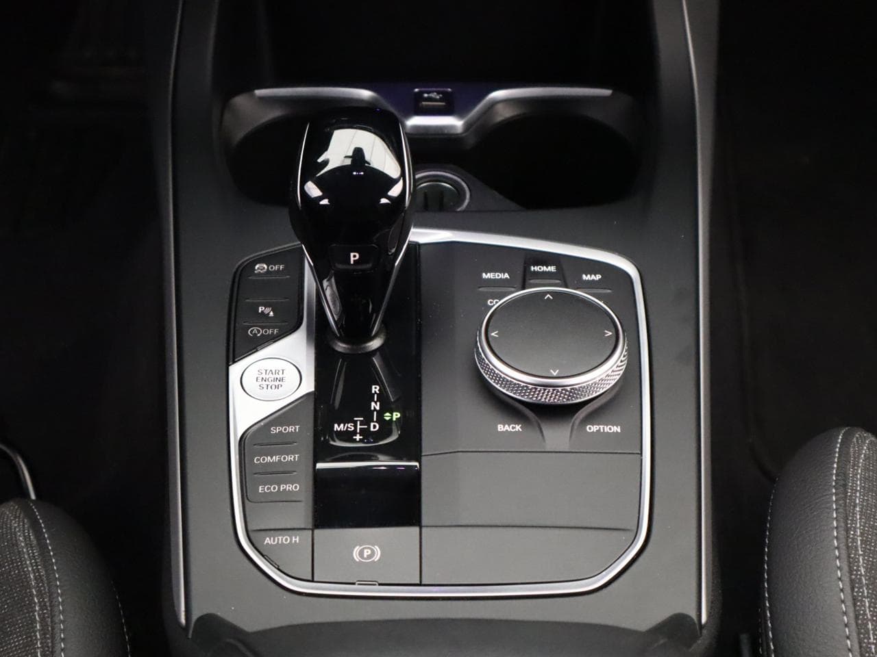 2022 BMW 1-SERIES - 17