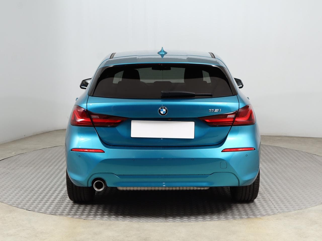 2022 BMW 1-SERIES - 6