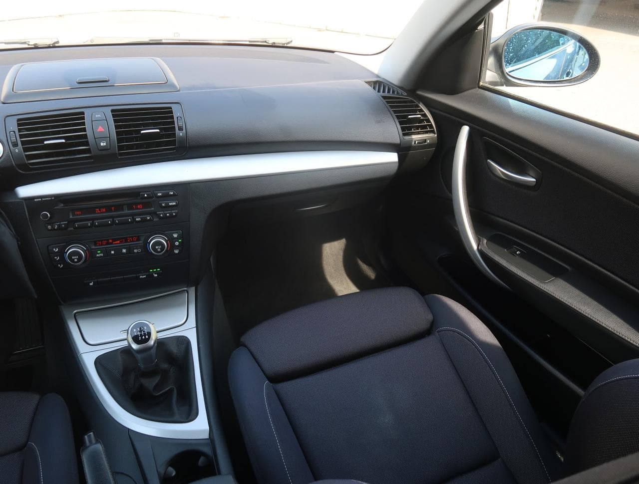 2008 BMW 1-SERIES - 11