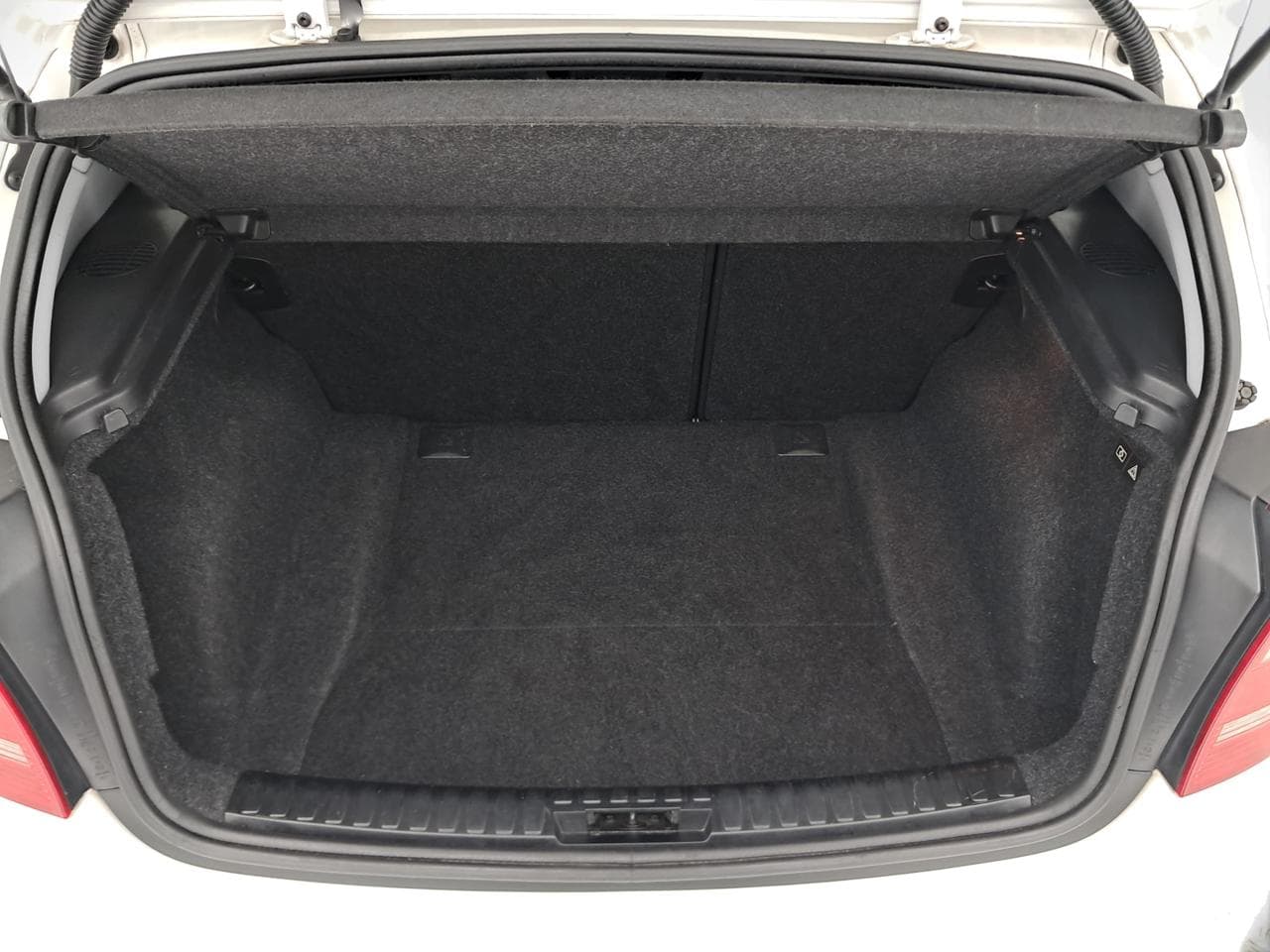 2011 BMW 1-SERIES - 20