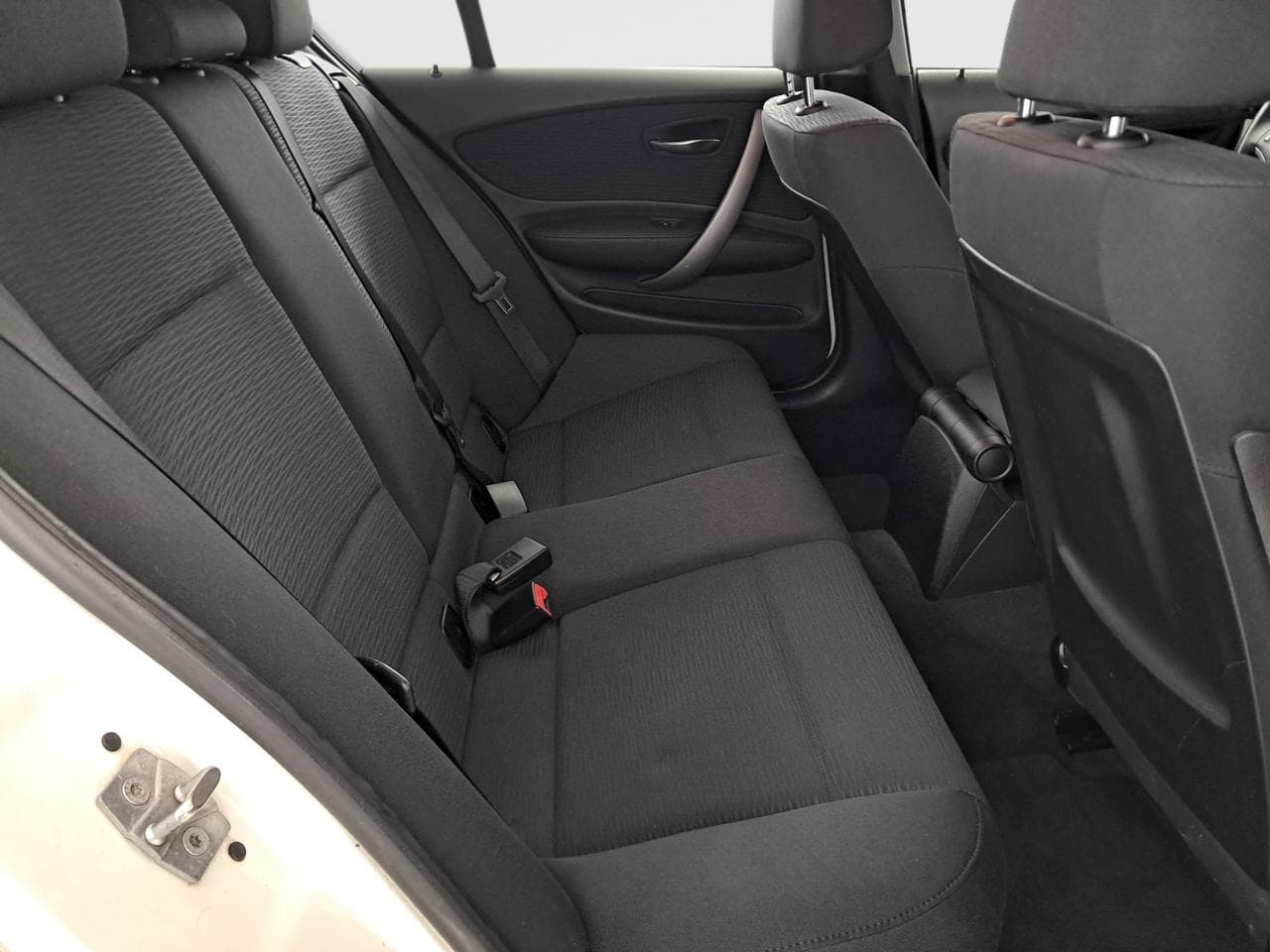 2011 BMW 1-SERIES - 13