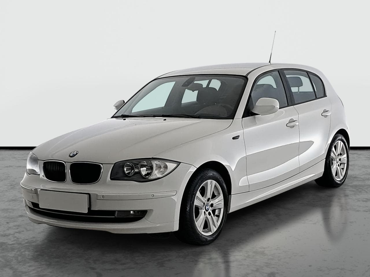 2011 BMW 1-SERIES - 3