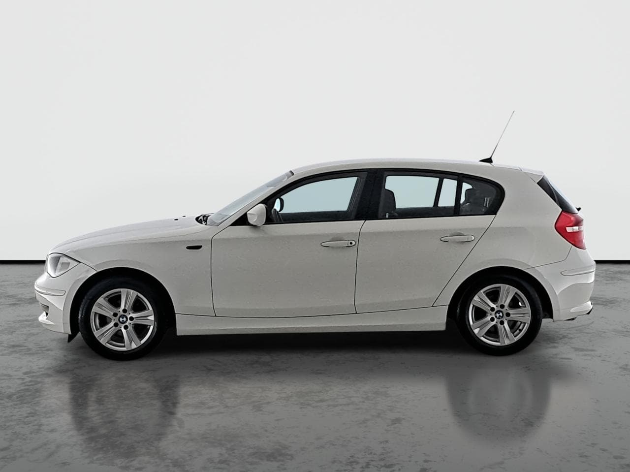 2011 BMW 1-SERIES - 4