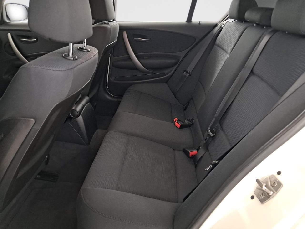 2011 BMW 1-SERIES - 15